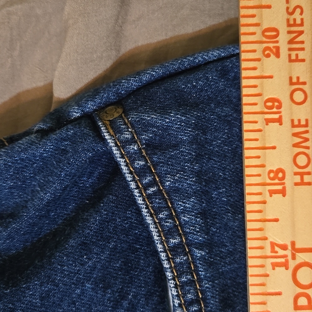 Capistrano Women's Dark Wash Straight Leg Denim Jeans - Picture 7 of 12